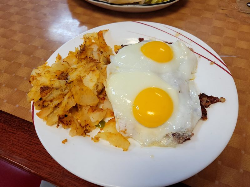Tommy's Family Restaurant food